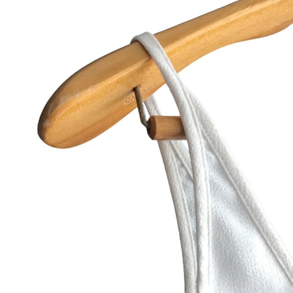 American Apparel White Crepe V-neck Flowy Tank Top - Picture 4 of 12